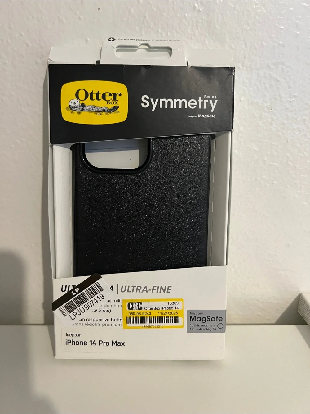 OtterBox Symmetry Series Ultra-Fine Case for iPhone 14 Pro Max - Black